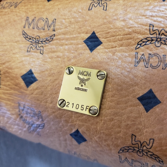 3️⃣0️⃣0️⃣Auth MCM Papillon made in Germany - Picture 4 of 16